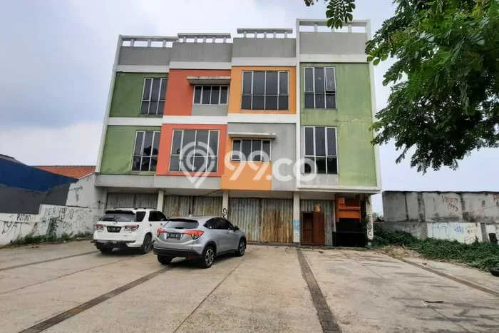 Ruko Dijual Lokasi Stratagis di Karawaci Tangerang Cocok untuk Investasi Ruko Dijual Lokasi Stratagis di Karawaci Tangerang Cocok untuk Investasi