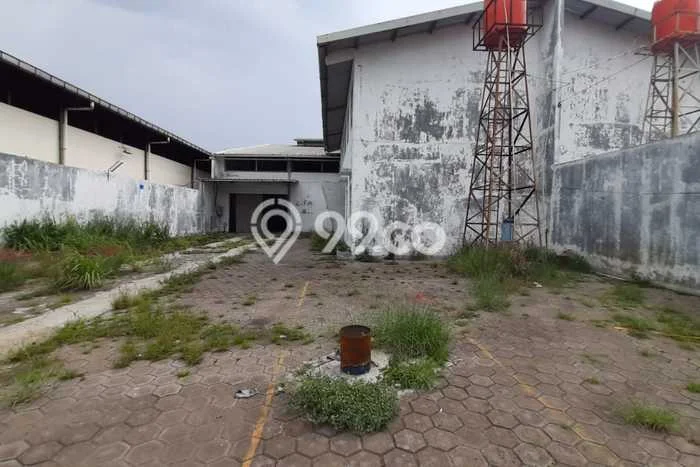 Disewakan Gudang komersial di Cileunyi luas bangunan 600m2 Disewakan Gudang komersial di Cileunyi luas bangunan 600m2