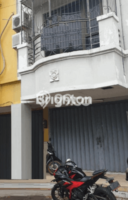 RUKO CENTER POINT KENJERAN SIAP HUNI DEKAT KARANG ASEM, PUTRA AGUNG RUKO CENTER POINT KENJERAN SIAP HUNI DEKAT KARANG ASEM, PUTRA AGUNG