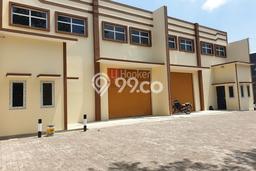 For Rent Gudang Premium Kawasan Semarang Timur, Luas 300m², Jalan Utama For Rent Gudang Premium Kawasan Semarang Timur, Luas 300m², Jalan Utama