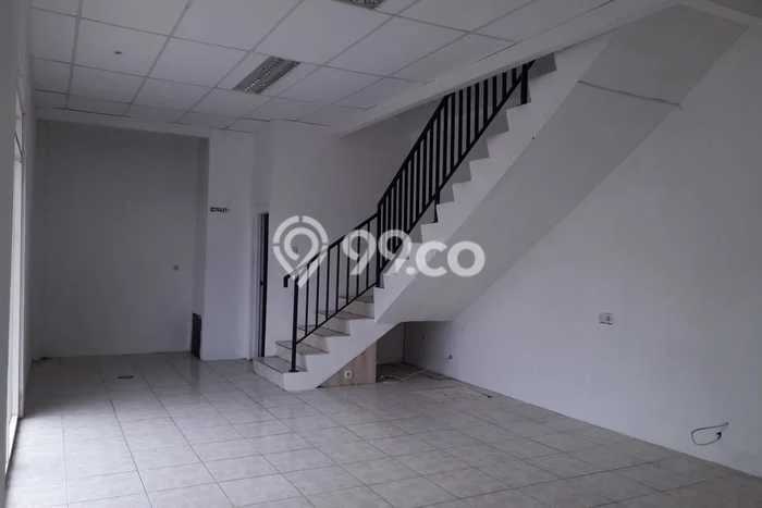 Ruko disewakan lokasi strategis Kebomas Gresik 67m2 Ruko disewakan lokasi strategis Kebomas Gresik 67m2