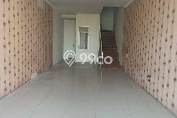 Disewakan Ruko komersial di Kebomas luas bangunan 60m2 Disewakan Ruko komersial di Kebomas luas bangunan 60m2