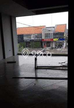 Unit Ruko Disewakan di Kemang di Area Ramai & Strategis Unit Ruko Disewakan di Kemang di Area Ramai & Strategis