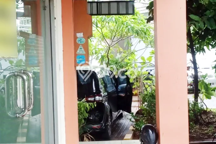 Ruko Kawasan Komersial Kawasan Pulo Gadung, Luas 154m², For Rent, Ready Pakai Ruko Kawasan Komersial Kawasan Pulo Gadung, Luas 154m², For Rent, Ready Pakai
