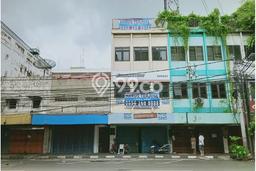 PRIME LOCATION! Ruko di Gambir, Luas 145m², Area Bisnis, Lokasi Strategis PRIME LOCATION! Ruko di Gambir, Luas 145m², Area Bisnis, Lokasi Strategis