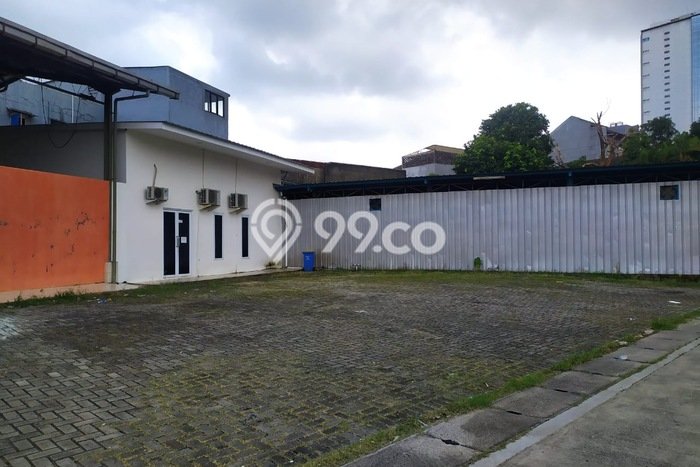 Gudang Dijual Lokasi Emas di Kebayoran Lama Luas 1796m2 Gudang Dijual Lokasi Emas di Kebayoran Lama Luas 1796m2