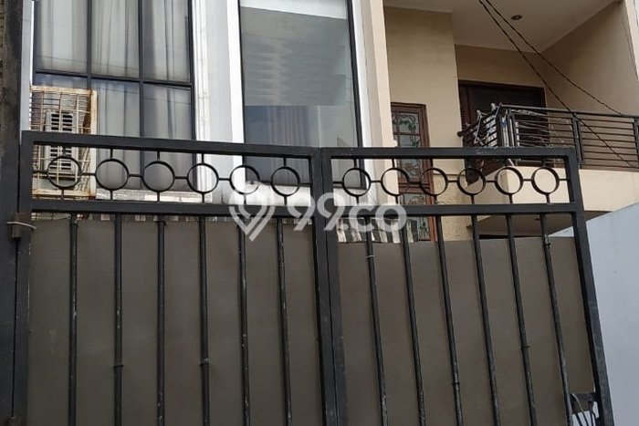 Ruko di , Luas 162m2m², Jalan Utama, Area Ramai Ruko di , Luas 162m2m², Jalan Utama, Area Ramai