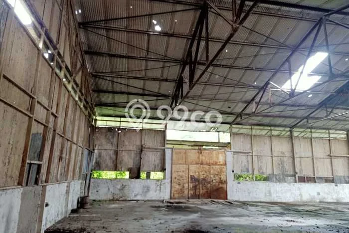 Gudang Kawasan Plumbon, Luas 5000m2m², Pusat Komersial, Jalan Utama Gudang Kawasan Plumbon, Luas 5000m2m², Pusat Komersial, Jalan Utama