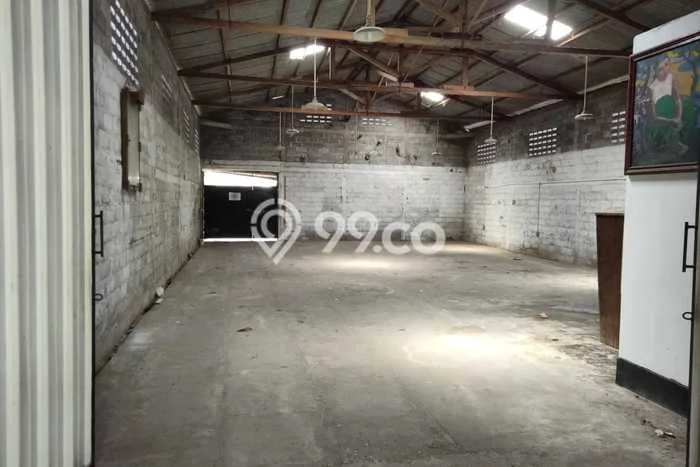 Gudang Lokasi Premium di Umbulharjo, Luas 500m², Kawasan Niaga Gudang Lokasi Premium di Umbulharjo, Luas 500m², Kawasan Niaga