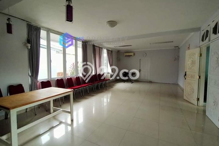 Untuk Dijual! Kantor di Gandaria Jakarta Selatan LT 5000m2 / LB 2631m2 Kawasan Strategis Untuk Dijual! Kantor di Gandaria Jakarta Selatan LT 5000m2 / LB 2631m2 Kawasan Strategis