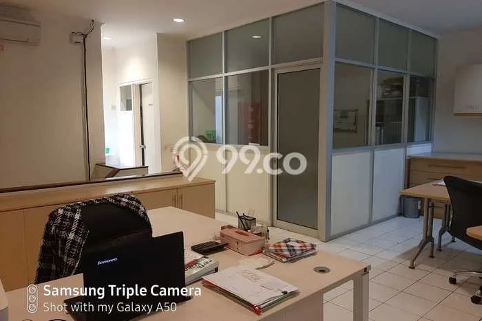 Ruko Dijual di Tangerang LT 70m2 & LB 140m2 Lokasi Terbaik! Ruko Dijual di Tangerang LT 70m2 & LB 140m2 Lokasi Terbaik!