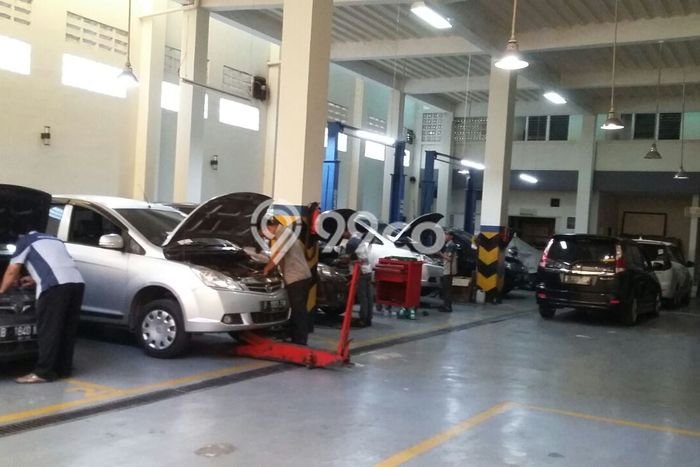Gedung Showroom dan Bengkel Mobil di Pancoran Mas Depok Gedung Showroom dan Bengkel Mobil di Pancoran Mas Depok