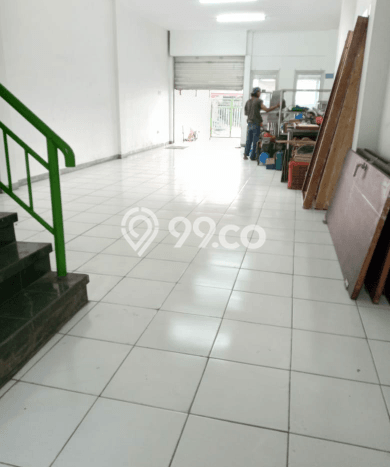 Disewakan Ruko komersial di Ciputat luas bangunan 140m2 Disewakan Ruko komersial di Ciputat luas bangunan 140m2