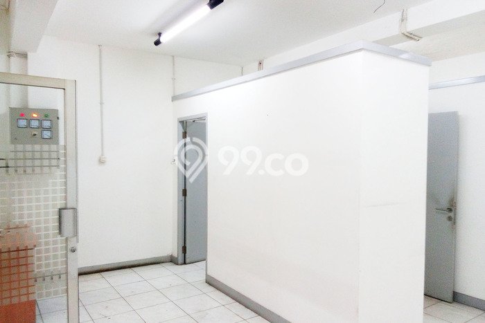 Disewakan Ruko di Kawasan Ramai Otista Luas 270m2 Disewakan Ruko di Kawasan Ramai Otista Luas 270m2
