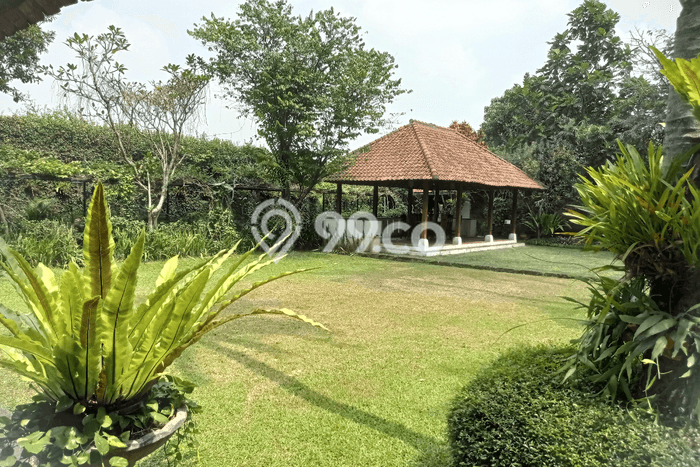 Komersial Dijual di Coblong Bandung dengan Luas Bangunan 8668m2 Komersial Dijual di Coblong Bandung dengan Luas Bangunan 8668m2