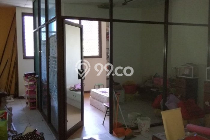 Area Ramai! Ruko Dijual di Gubeng untuk Bisnis Luas Bangunan 200m2 Area Ramai! Ruko Dijual di Gubeng untuk Bisnis Luas Bangunan 200m2