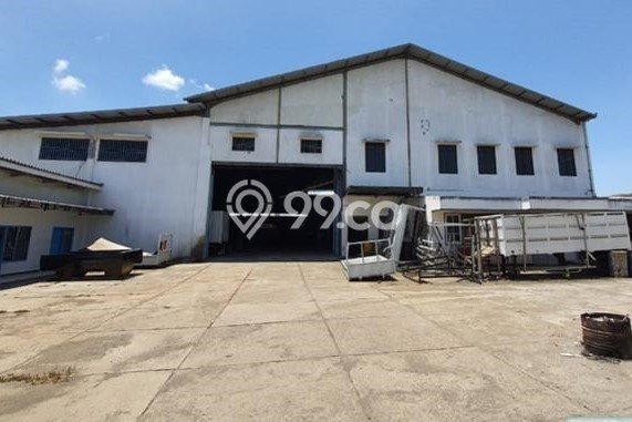 AREA TERSIBUK! Gudang Kawasan Krian, Luas 3281m², Potensi Tinggi AREA TERSIBUK! Gudang Kawasan Krian, Luas 3281m², Potensi Tinggi