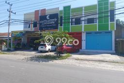 Ruko disewakan lokasi strategis Solo Baru Solo 130m2 Ruko disewakan lokasi strategis Solo Baru Solo 130m2