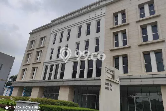 Dijual Kantor di Serpong Tangerang Selatan LT 135m2 / LB 555m2 Dijual Kantor di Serpong Tangerang Selatan LT 135m2 / LB 555m2