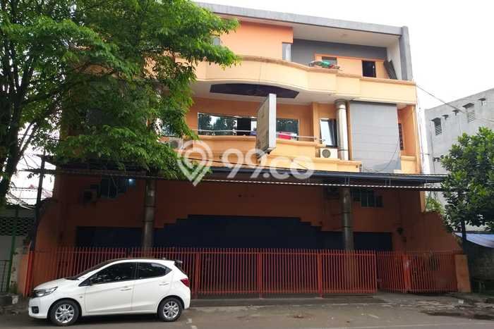 Ruko Dijual di Bandung LT 274m2 & LB 600m2 Lokasi Terbaik! Ruko Dijual di Bandung LT 274m2 & LB 600m2 Lokasi Terbaik!