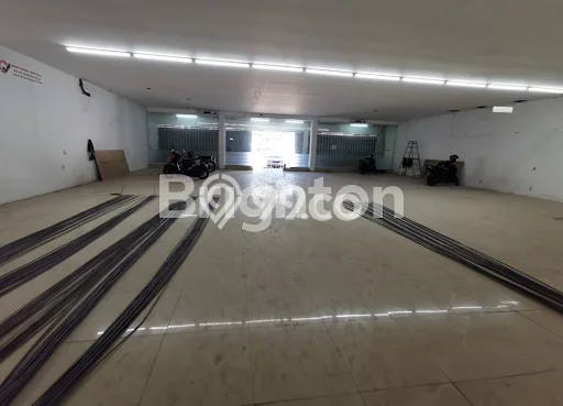Ruko Dijual di Tandes Surabaya dengan Luas Bangunan 209m2 Ruko Dijual di Tandes Surabaya dengan Luas Bangunan 209m2