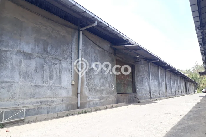 Gudang Area Komersial di Ngaliyan, Luas 1440m², Disewakan, Siap Pakai Gudang Area Komersial di Ngaliyan, Luas 1440m², Disewakan, Siap Pakai