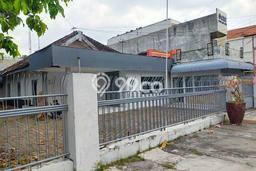 LOKASI STRATEGIS! Komersial Kawasan Laweyan, Luas 600m², Kawasan Ramai, Siap Operasional LOKASI STRATEGIS! Komersial Kawasan Laweyan, Luas 600m², Kawasan Ramai, Siap Operasional