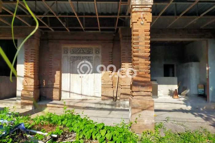 Dijual! Komersial di Seminyak Badung LT 500m2 / LB 500m2 Kawasan Strategis Dijual! Komersial di Seminyak Badung LT 500m2 / LB 500m2 Kawasan Strategis