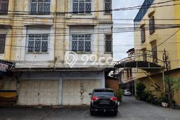 Ruko Strategis di Medan Barat, Luas 360m², Lokasi Komersial, Ramai Ruko Strategis di Medan Barat, Luas 360m², Lokasi Komersial, Ramai