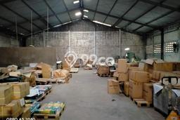 Gudang Kawasan Lakarsantri, Luas 900m2m², Lokasi Strategis, Jalan Utama Gudang Kawasan Lakarsantri, Luas 900m2m², Lokasi Strategis, Jalan Utama