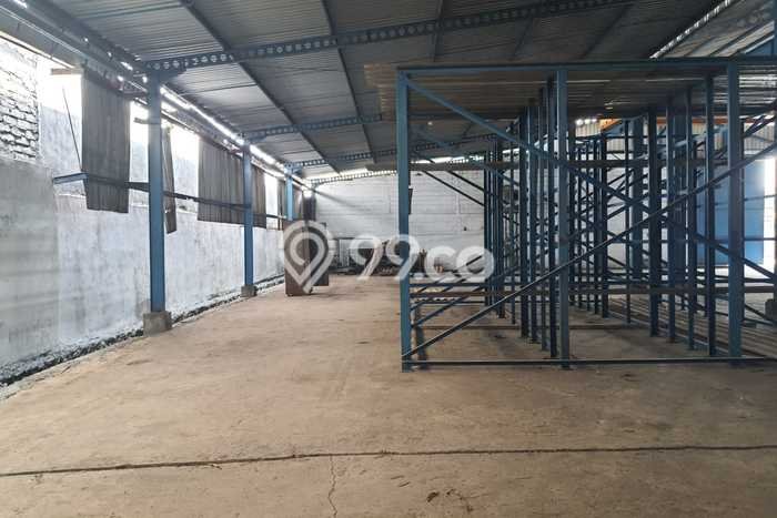 Gudang Bagus LT 2000m2 LB 1000m2 Dijual di Kebomas Gresik Gudang Bagus LT 2000m2 LB 1000m2 Dijual di Kebomas Gresik