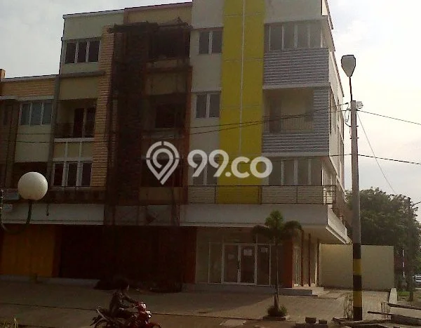 Unit Ruko Dijual di Jakarta Barat LT 82m2 & LB 250m2 Unit Ruko Dijual di Jakarta Barat LT 82m2 & LB 250m2