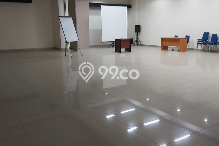 Lokasi Strategis! Dijual Kantor Bisnis di Jatinegara, Jakarta Timur Kondisi Baik Lokasi Strategis! Dijual Kantor Bisnis di Jatinegara, Jakarta Timur Kondisi Baik