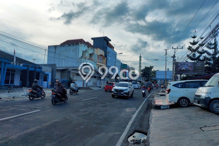 Unit Ruko Dijual di Teluk Betung Selatan Bandar Lampung Luas Tanah 100m2, Luas Bangunan 168m2 Unit Ruko Dijual di Teluk Betung Selatan Bandar Lampung Luas Tanah 100m2, Luas Bangunan 168m2