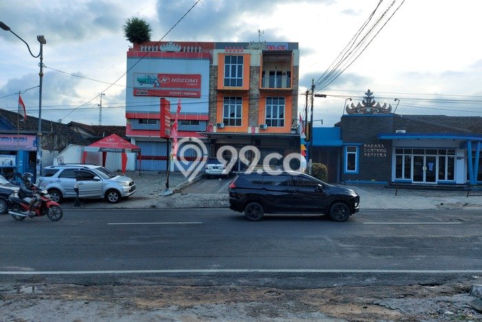 Unit Ruko Dijual di Teluk Betung Selatan Bandar Lampung Luas Tanah 100m2, Luas Bangunan 168m2 Unit Ruko Dijual di Teluk Betung Selatan Bandar Lampung Luas Tanah 100m2, Luas Bangunan 168m2