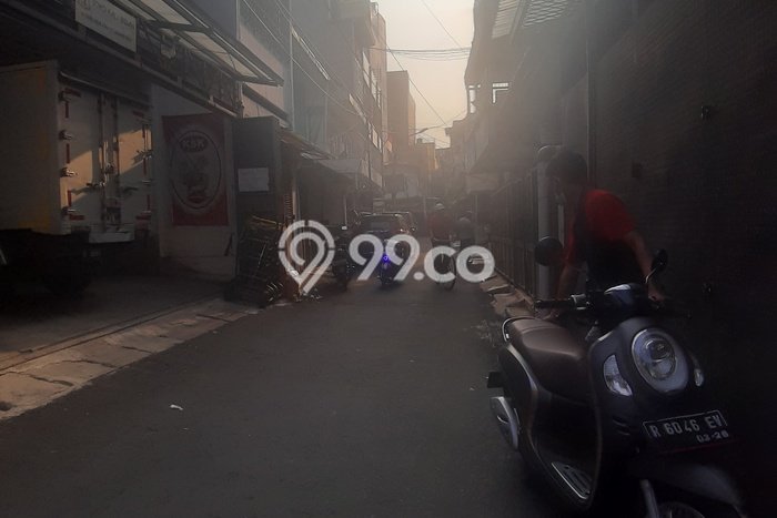 Ruko disewakan lokasi strategis Tambora Jakarta Barat 207m2 Ruko disewakan lokasi strategis Tambora Jakarta Barat 207m2