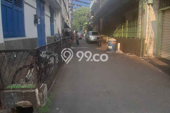 Ruko disewakan lokasi strategis Tambora Jakarta Barat 207m2 Ruko disewakan lokasi strategis Tambora Jakarta Barat 207m2