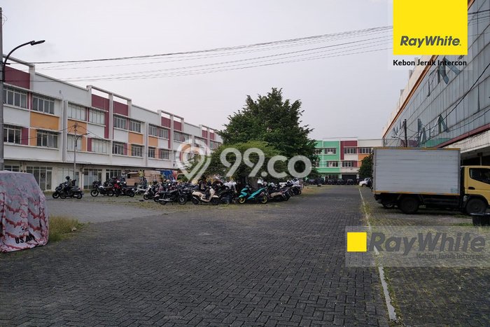 Lokasi Strategis! Dijual Ruko Bisnis di Ciledug, Tangerang Kondisi Baik Lokasi Strategis! Dijual Ruko Bisnis di Ciledug, Tangerang Kondisi Baik