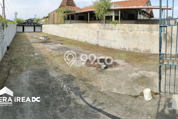 Disewakan Komersial di Kawasan Ramai Majapahit Luas 330m2 Disewakan Komersial di Kawasan Ramai Majapahit Luas 330m2