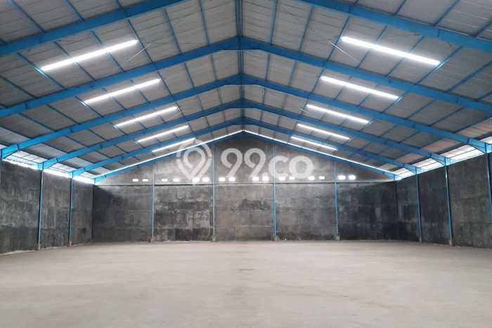 Unit Gudang Disewa Lokasi Batujajar, Bandung Barat Spesifikasi Luas Bangunan 2420m2 Unit Gudang Disewa Lokasi Batujajar, Bandung Barat Spesifikasi Luas Bangunan 2420m2