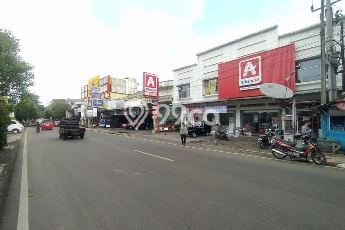 Disewakan Ruko komersial di Cianjur luas bangunan 576m2 Disewakan Ruko komersial di Cianjur luas bangunan 576m2