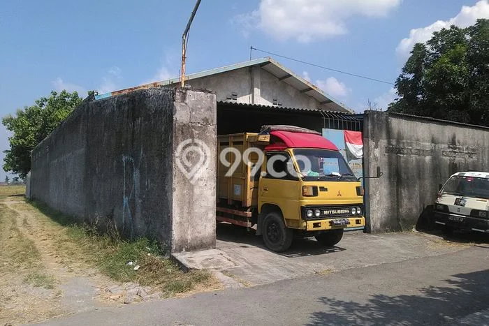 PRIME LOCATION! Gudang Kawasan Ngemplak, Luas 540m2m², Kawasan Komersial, Lokasi Strategis PRIME LOCATION! Gudang Kawasan Ngemplak, Luas 540m2m², Kawasan Komersial, Lokasi Strategis