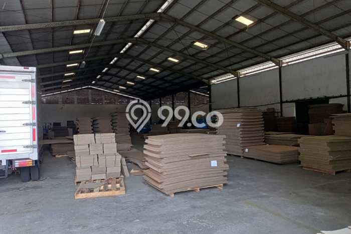 Disewakan Gudang komersial di Karanganyar luas bangunan 2250m2 Disewakan Gudang komersial di Karanganyar luas bangunan 2250m2