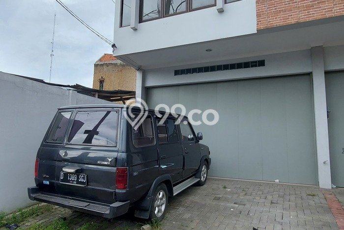 Dijual! Ruko di Gunung Batu Bandung LT 93m2 / LB 165m2 Kawasan Strategis Dijual! Ruko di Gunung Batu Bandung LT 93m2 / LB 165m2 Kawasan Strategis