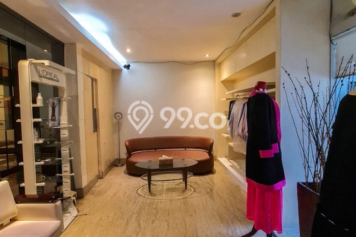 Dijual! Komersial di Panglima Polim Jakarta Selatan LT 365m2 / LB 450m2 Kawasan Strategis Dijual! Komersial di Panglima Polim Jakarta Selatan LT 365m2 / LB 450m2 Kawasan Strategis