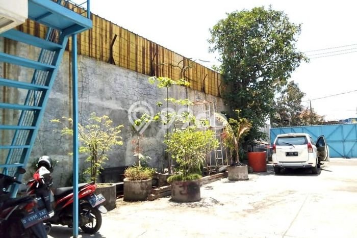 gudang plus kantor di area cibolerang kopo gudang plus kantor di area cibolerang kopo