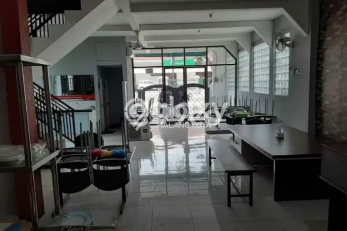 Unit Komersial Paling Strategis di Klojen Malang dengan LB 224m2 Unit Komersial Paling Strategis di Klojen Malang dengan LB 224m2