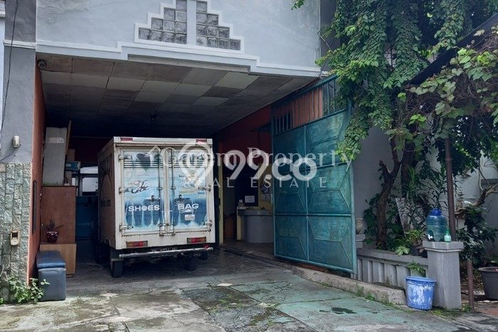 Gudang Dijual di Denpasar LT 1000m2 & LB 300m2 Lokasi Terbaik! Gudang Dijual di Denpasar LT 1000m2 & LB 300m2 Lokasi Terbaik!