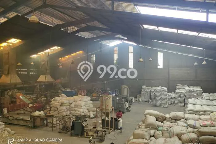 Paling Dicari! Gudang Dijual di Caringin Harga Kompetitif Paling Dicari! Gudang Dijual di Caringin Harga Kompetitif