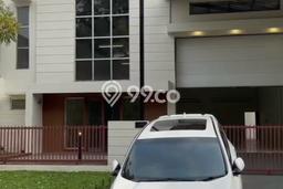 SEWA TERBAIK! Gudang di Serpong, Luas 225m2m², Area Berkembang, Ready Pakai SEWA TERBAIK! Gudang di Serpong, Luas 225m2m², Area Berkembang, Ready Pakai